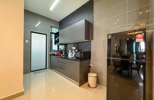 Kuala Lumpur Apartment | AJ Suites by Rilaks, 3 Bedrooms 3 Baths for 7 Guests in KL North