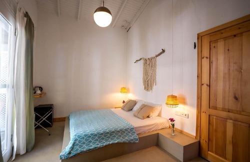 Ayvalik Hotel | Ajlan Rooms