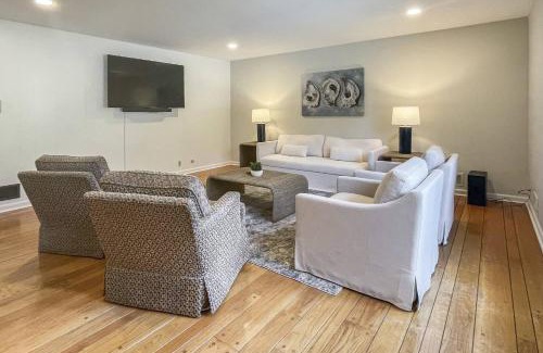 Lordship House | Akasa