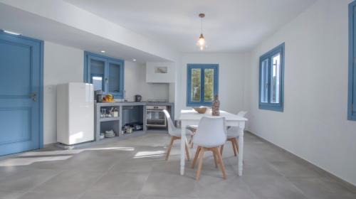Aetos House | Akasha Suite III