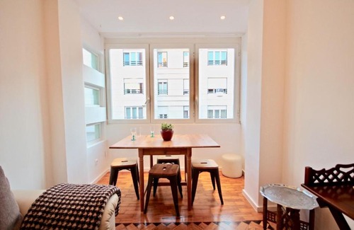 Santo Condestavel Apartment | Akicity Ourique Targa
