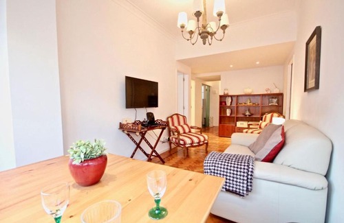 Santo Condestavel Apartment | Akicity Ourique Targa