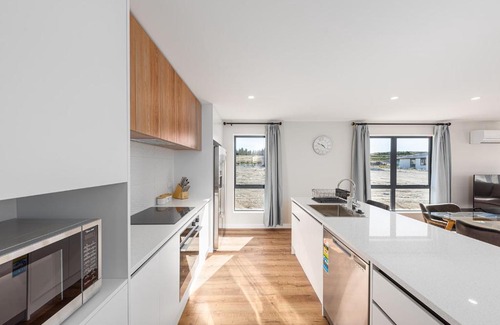 Lake Tekapo House | Akin Tekapo