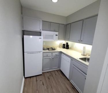 South Central Omaha Apartment | Aksarben Gem-Easy access to I-80