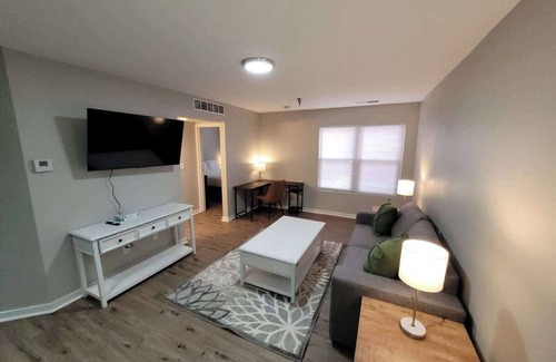 South Central Omaha Apartment | Aksarben Gem-Easy access to I-80