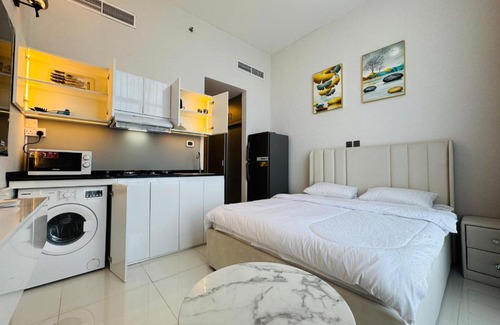 Jumeira 3 Apartment | Al Manara PREMIUM SHK ZAYED STUDIO