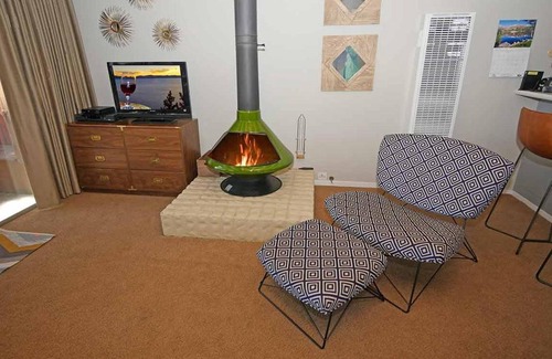 Tahoe Keys Apartment | Ala Wai BoulevardApartment 23