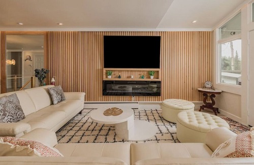 Campbell Park House | Alaskan Lakefront Luxury