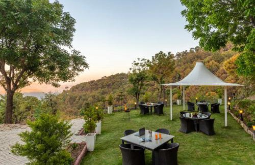 Kasauli Apartment | Alaya Stays Live Life 2BHK Apartment in Kasauli