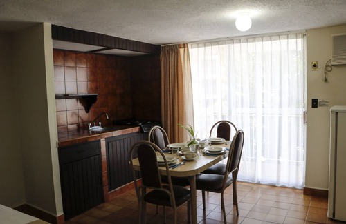 Caleta Hotel | Alba Suites Acapulco