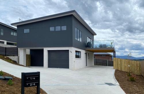 Cambridge House | Albatross Rise - Modern Family Home