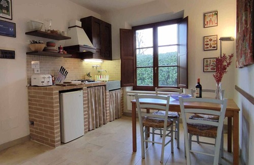 Roccalbegna Apartment | Albegna: tranquil hideaway in nature, amazing view & sunsets