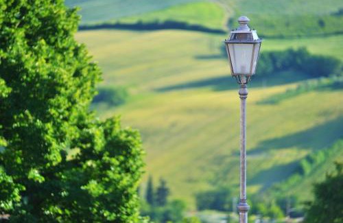 Montemaggiore al Metauro Hotel | Albergo Diffuso Borgo Montemaggiore