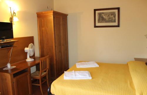 Porrena Hotel | Albergo Ristorante La Torricella