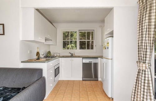 Shoalhaven City Council House | Alcheringa Cottage - Amazing location with views!