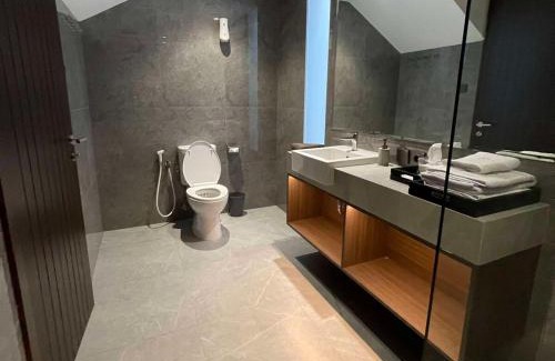 Oro Oro Ombo Villa | Alcola Villa - Caspia Unit 5BR with private pool