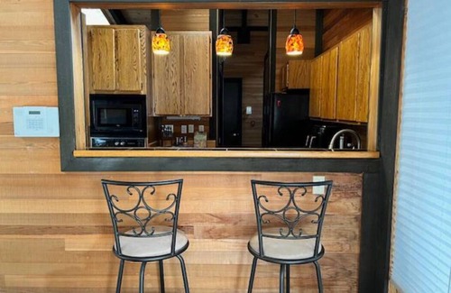 Union House | Alderbrook 2 Bedroom Golf Course Home w/View & Hot Tub