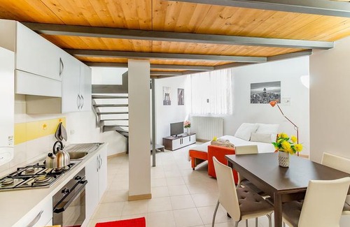 Cagnola Apartment | Alessia's Flat Portello 3