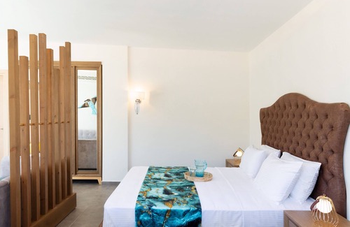 Potos Resort | Alexandra Elegance Bridging Generations