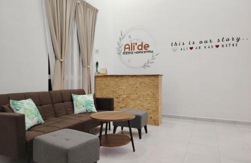 Parit Jawa House | ALI DE HOMESTAY 阿里民宿