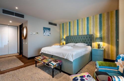 Sector 1 Apartment | Alia Apartment