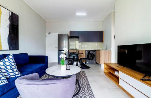 Boksburg Apartment | #AlimamaSpaces Chelsea's GreenPark
