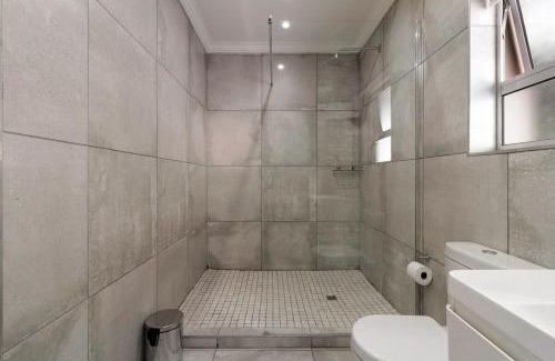 Greater Johannesburg Metropolitan Area Apartment | #AlimamaSpaces Culross Cottage Retreat