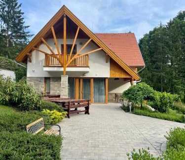 Sagvar Hotel | Alirét Vadászház