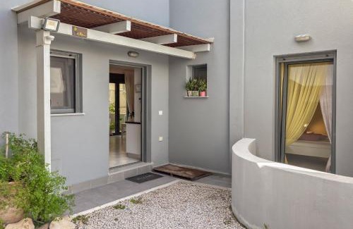 Agii Apostoli Apartment | Alisahni Villa & Suite