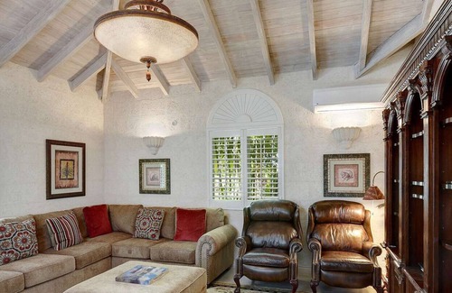 Halcyon Heights Villa | Aliseo at Sandy Lane (7/9 Rooms)