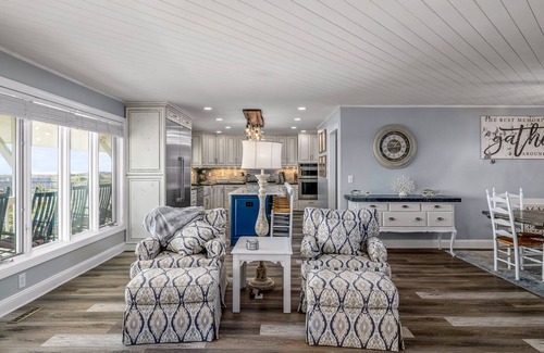 Holden Beach House | "All Hands On Deck" Oceanfront with elevator 5 bedrooms, 5 bathrooms.