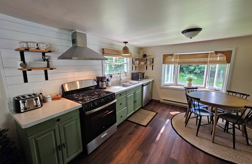 North Creek House | All season Adirondack retreat near Gore Mountain