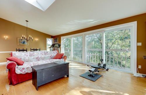 Bradford House | All-Season Lakefront Escape, 8 Mi to Mount Sunapee