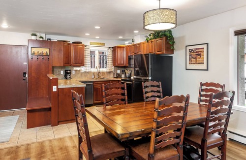 Vail Condo | All Seasons | A1B - All Seasons 2 Bedroom Platinum