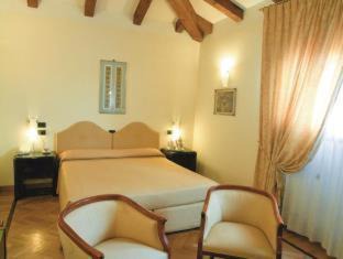 Bazzano Hotel | Alla Rocca Hotel Conference & Restaurant