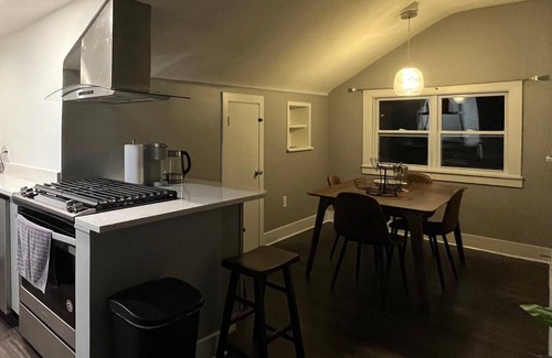 Wildwood Apartment | Allegheny Riverside One Bedroom Suite