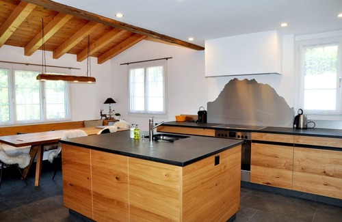 Engadin Scoul House | Allegra and welcome to Chalet Trü