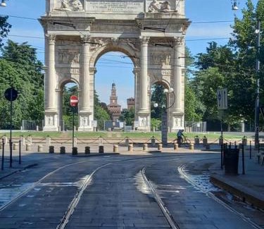 Milan Apartment | Allianz Mico Trade Fair nearby - ARENA SUITE ALL COMFORTS - citycentre outside of ZTL with FREE SECURE PARKING GARAGE - Free wi fi - subway Moscova GREEN LINE few minutes by walk
