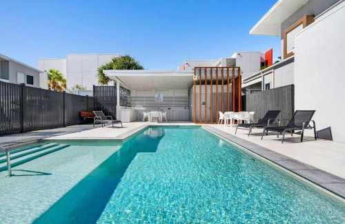 Coolum Beach House | Allura Breeze