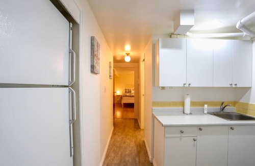 West Point Grey Apartment | Alluring Stellar Guest Suite Near UBC