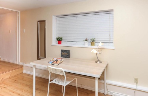 West Point Grey Apartment | Alluring Stellar Guest Suite Near UBC