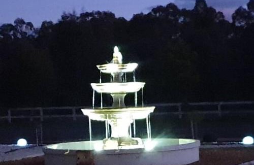 Alma House | Alma Retreat, King bed, Family, Pet Friendly