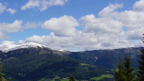 Treffen House | Almhaus Frierss