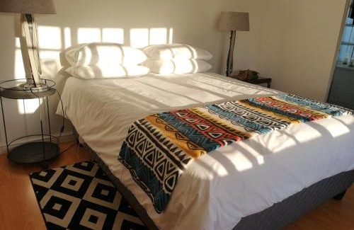 Somerset West Bed & Breakfast | Almond Cottage Bed & Breakfast