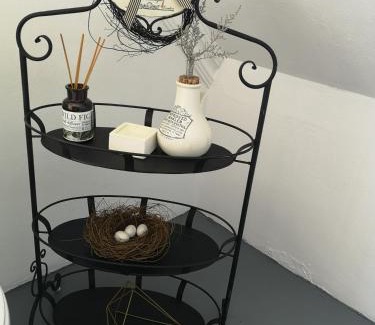 Somerset West Bed & Breakfast | Almond Cottage Bed & Breakfast
