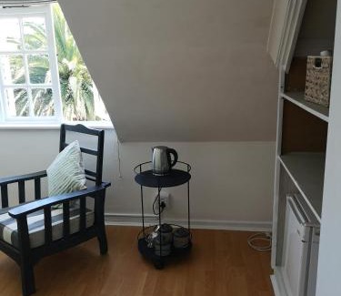 Somerset West Bed & Breakfast | Almond Cottage Bed & Breakfast