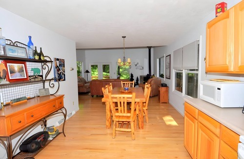 Berkeley Springs Cabin | Almost Heaven - Cozy and Wonderful