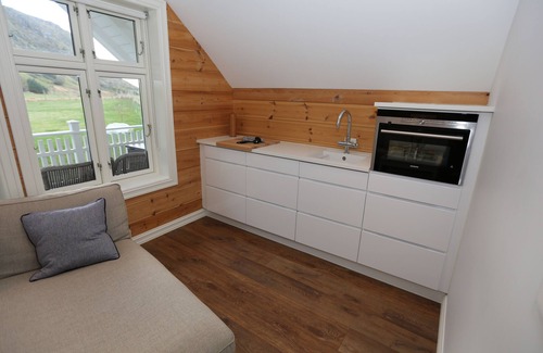 Giske Apartment | Alnes Gård