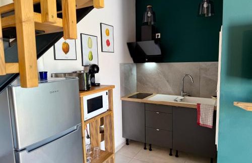 L'Etang-Sale Apartment | Aloes - Villa Salba. Panoramic view.