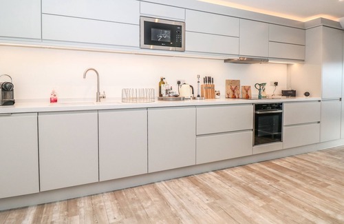 Dartmouth Cottage | Aloft